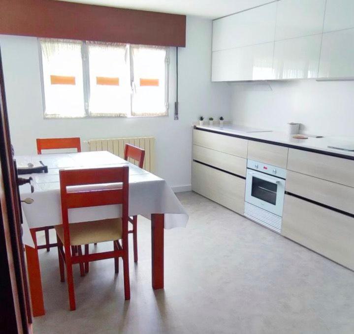 Apartamento Acogedor Atico Cerca Del Mar By Bebalmy O Grove Exterior foto